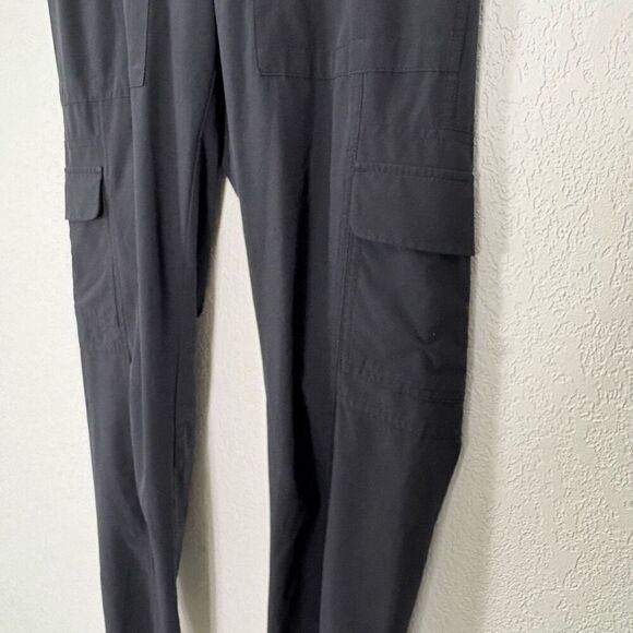 Athleta Black Cargo Skinny Leg Pants Size 6 - Picture 6 of 11